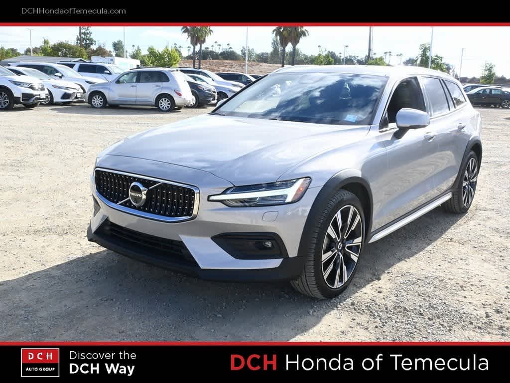 Thumbnail: 2024 Volvo S60 - 1