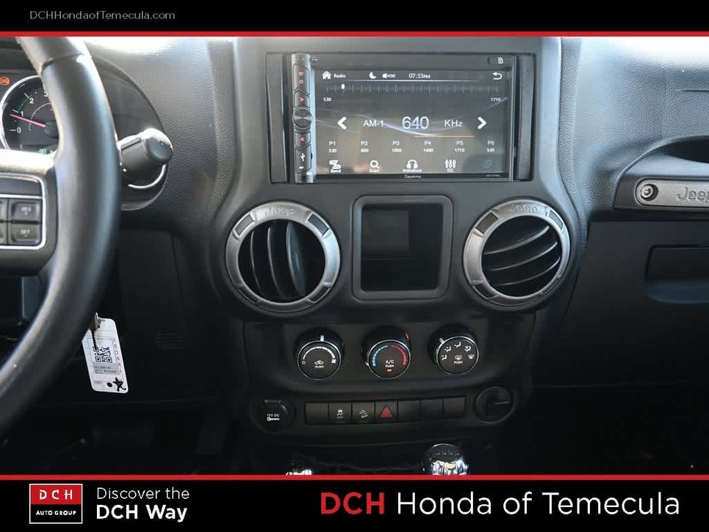 Thumbnail: 2013 Jeep Wrangler - 10