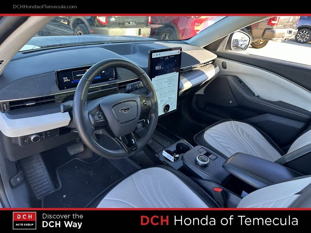 Thumbnail: 2021 Ford Mustang Mach-E - 8