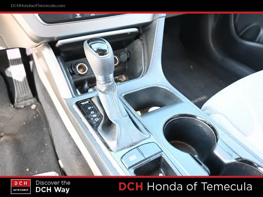 Thumbnail: 2015 Hyundai Sonata - 11