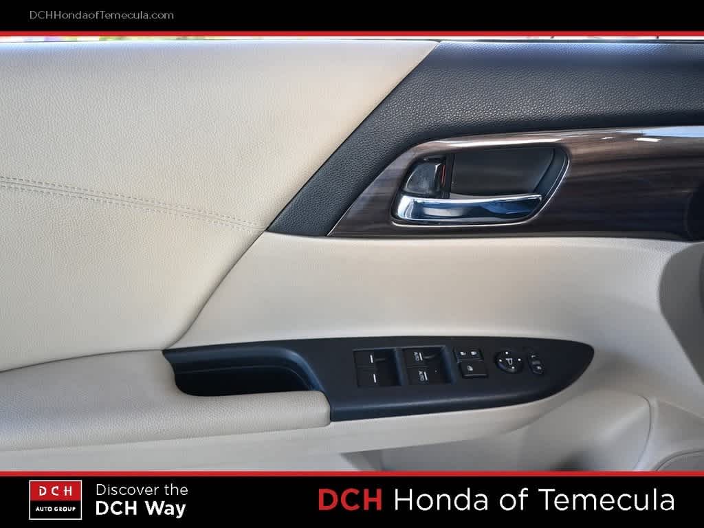 Thumbnail: 2017 Honda Accord - 16