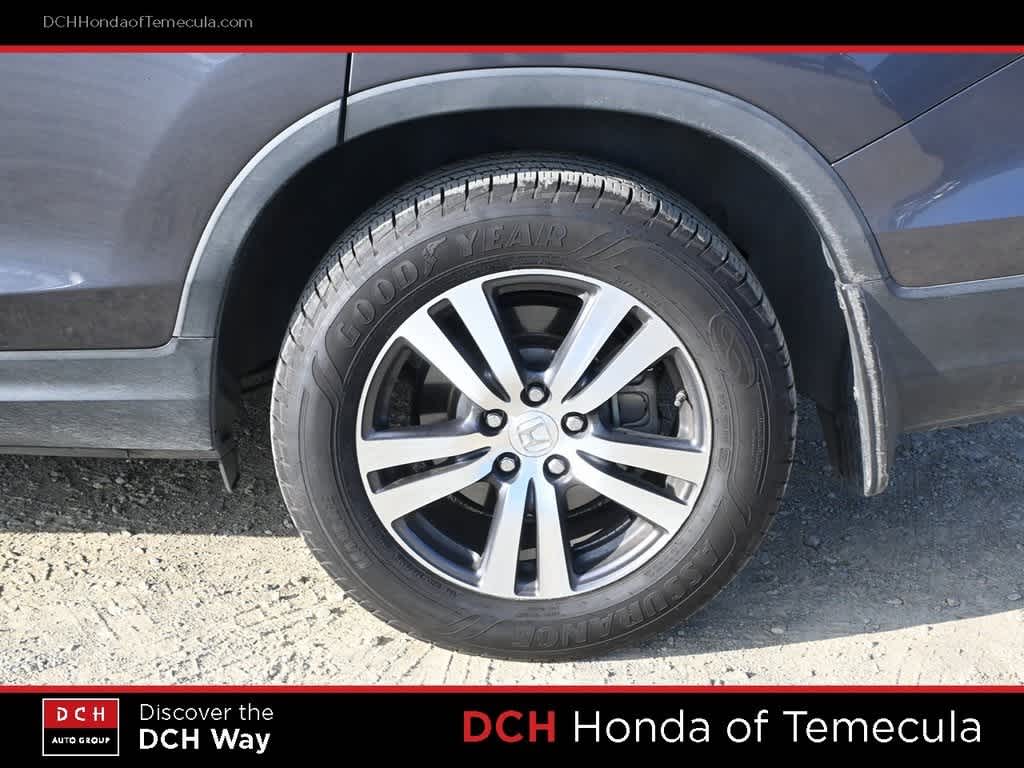 Thumbnail: 2017 Honda Pilot - 22