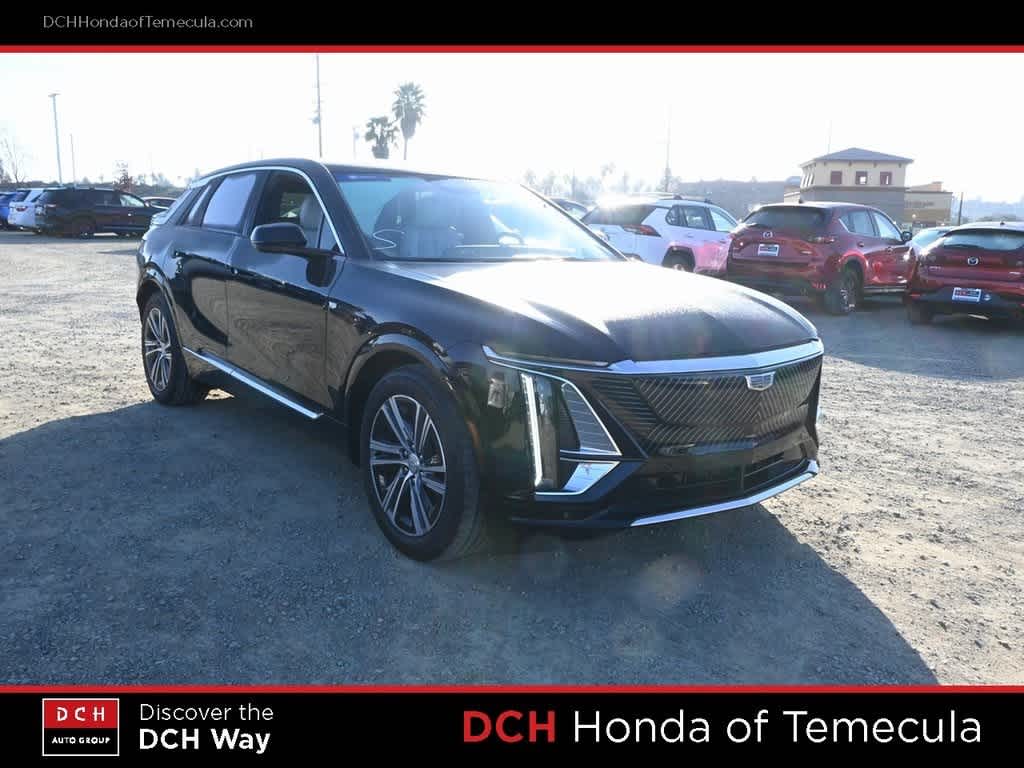 Thumbnail: 2024 Cadillac Lyriq - 3