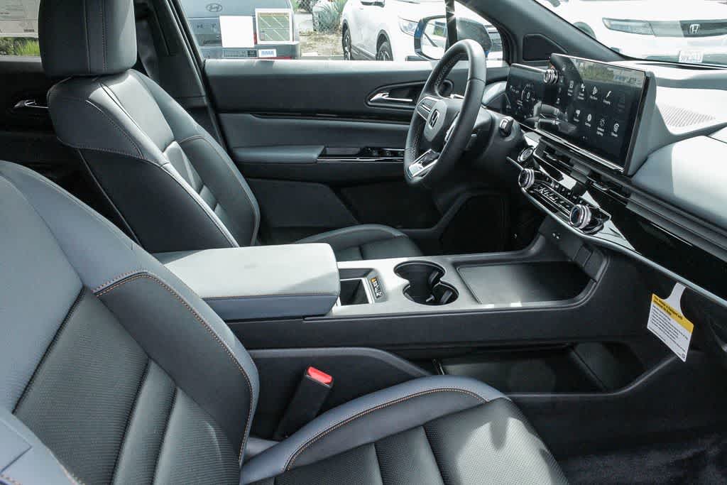 Thumbnail: 2026 Honda Prologue - 15