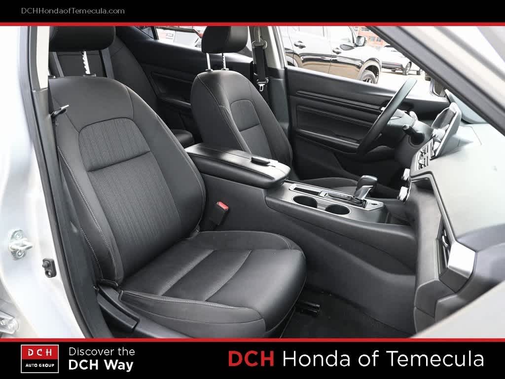 Thumbnail: 2020 Nissan Altima - 21