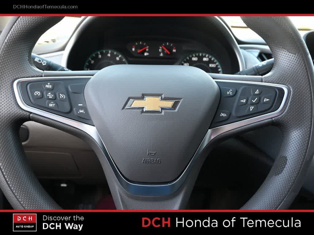 Thumbnail: 2022 Chevrolet Malibu - 9