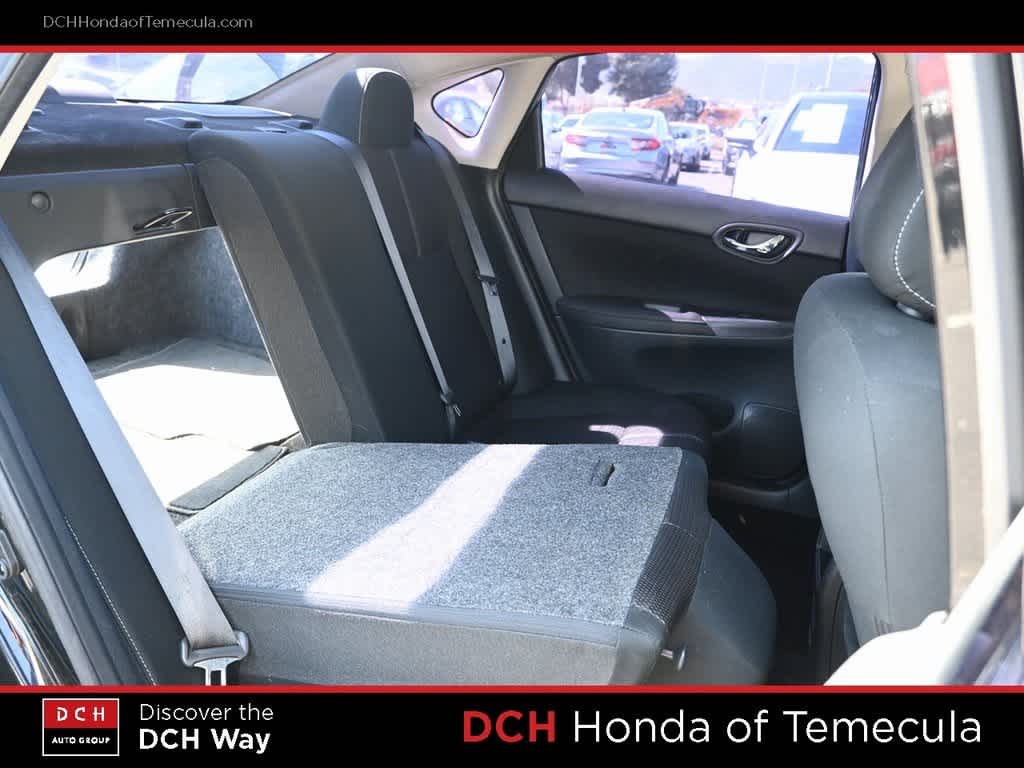 Thumbnail: 2018 Nissan Sentra - 25