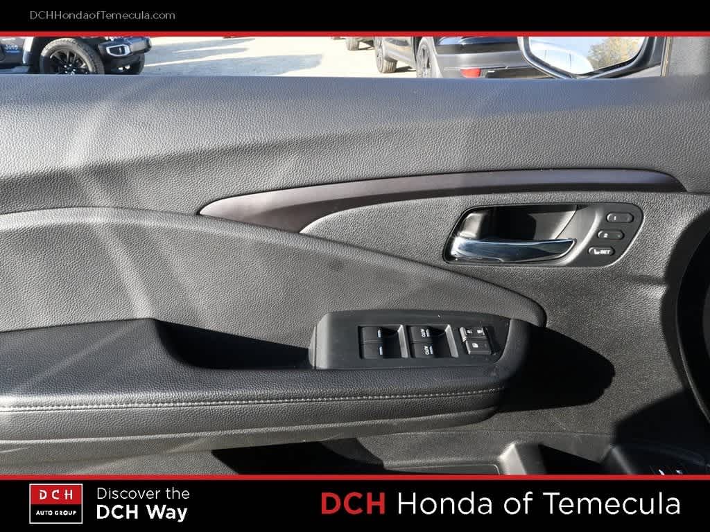 Thumbnail: 2022 Honda Pilot - 15