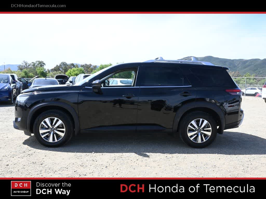 Thumbnail: 2022 Nissan Pathfinder - 4