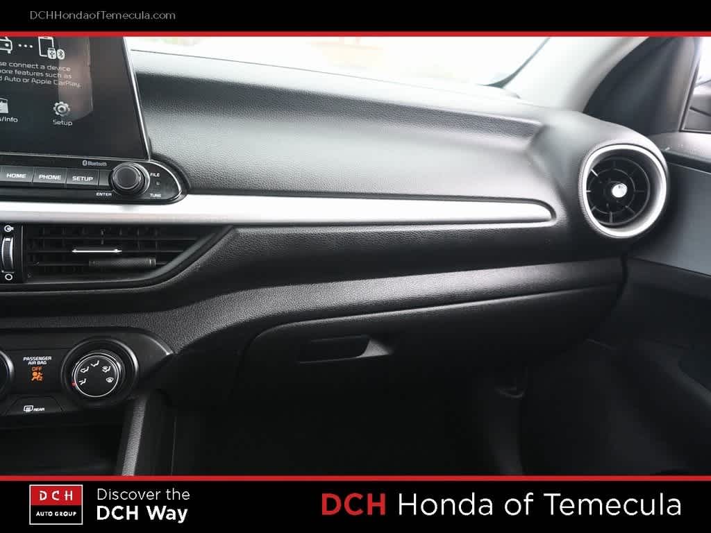 Thumbnail: 2020 Kia Forte - 14