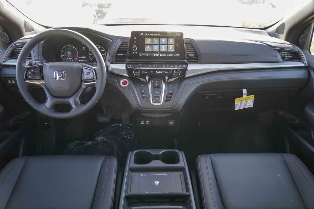 Thumbnail: 2026 Honda Odyssey - 10
