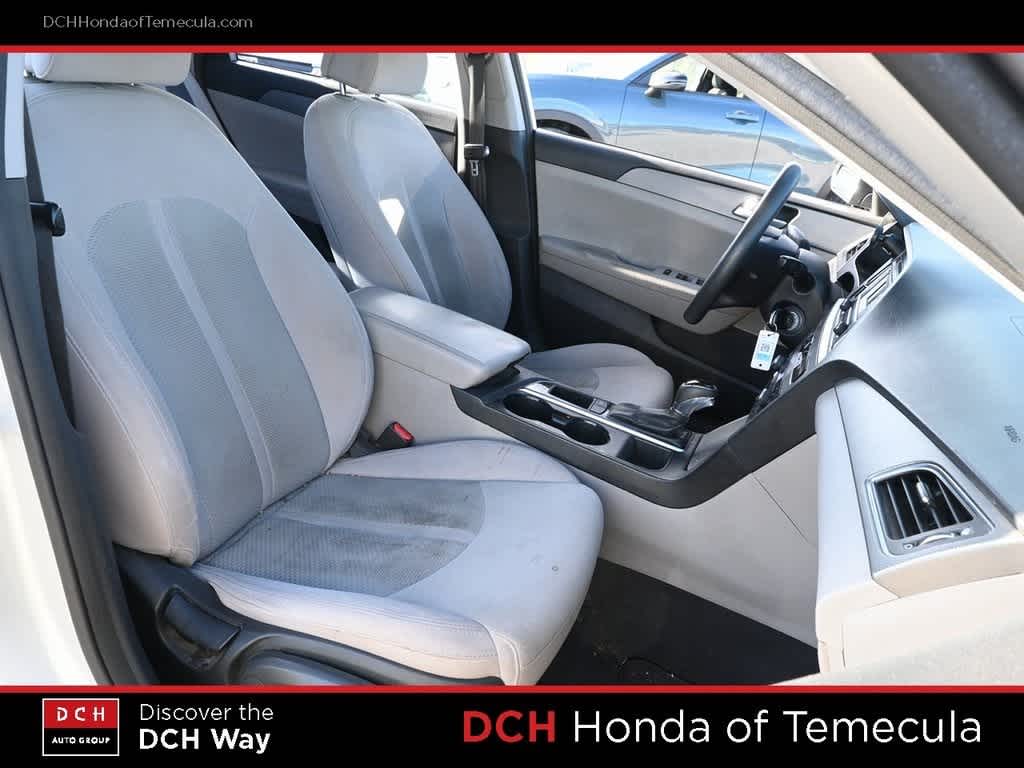 Thumbnail: 2015 Hyundai Sonata - 12