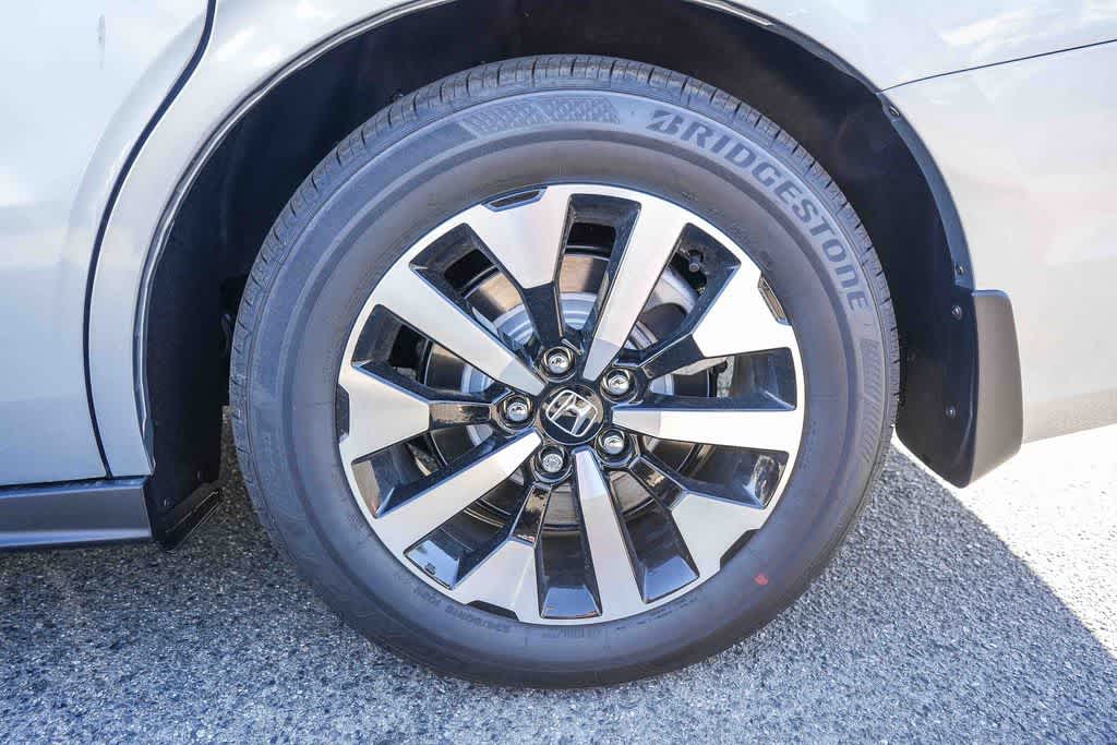 Thumbnail: 2026 Honda Odyssey - 10