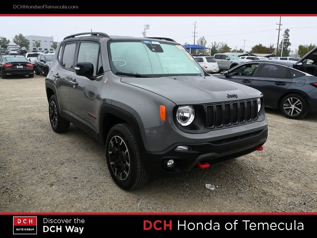 2023 Jeep Renegade Trailhawk photo 3
