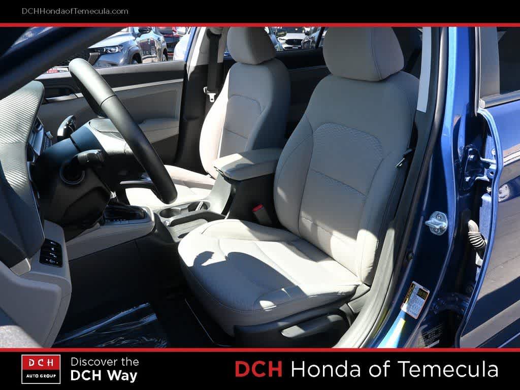 Thumbnail: 2020 Hyundai Elantra - 18