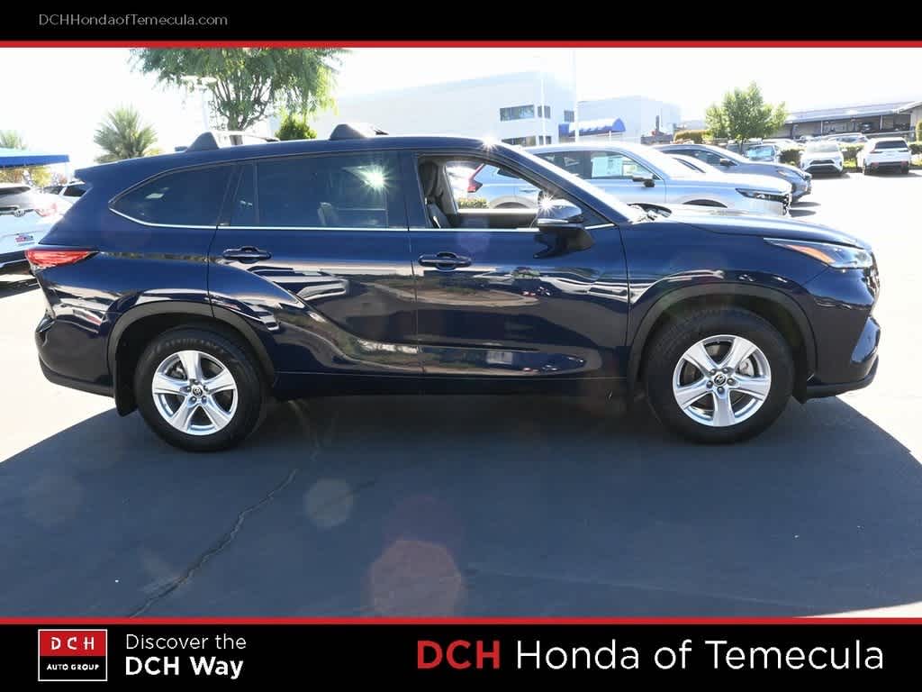 Thumbnail: 2021 Toyota Highlander - 5