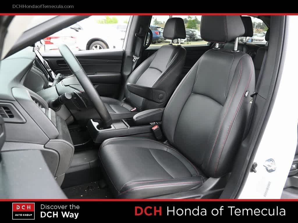 Thumbnail: 2023 Honda Odyssey - 16