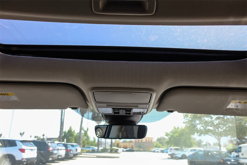 Thumbnail: 2026 Honda Odyssey - 16