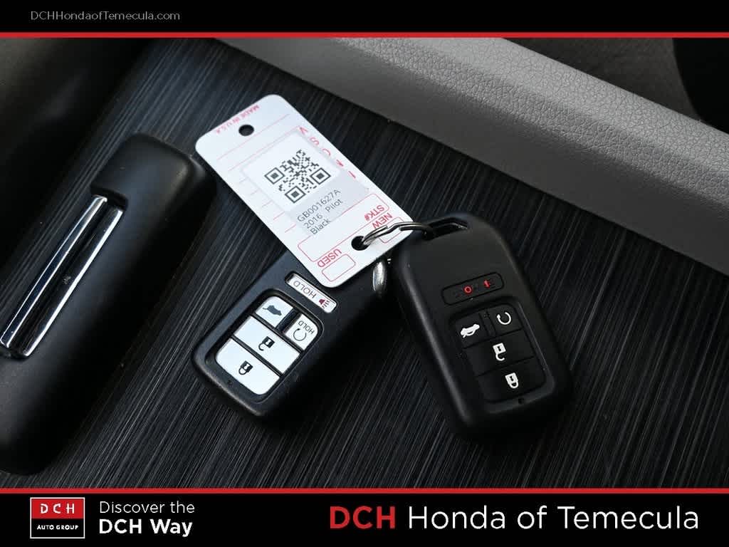 Thumbnail: 2016 Honda Pilot - 9