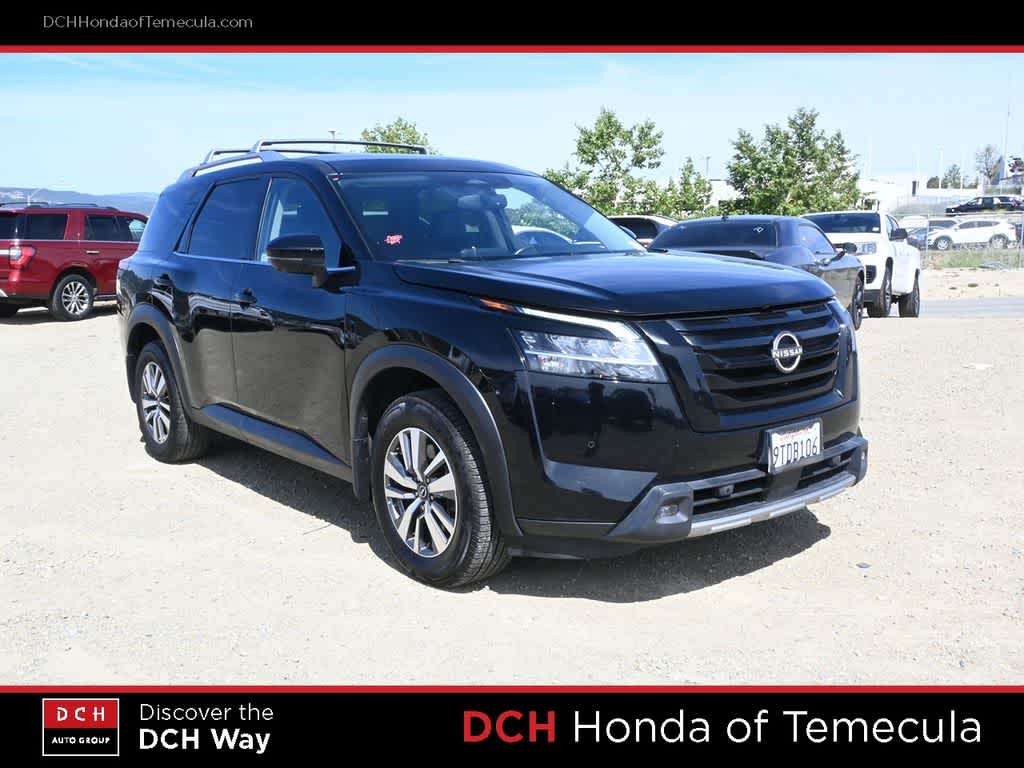 Thumbnail: 2022 Nissan Pathfinder - 3