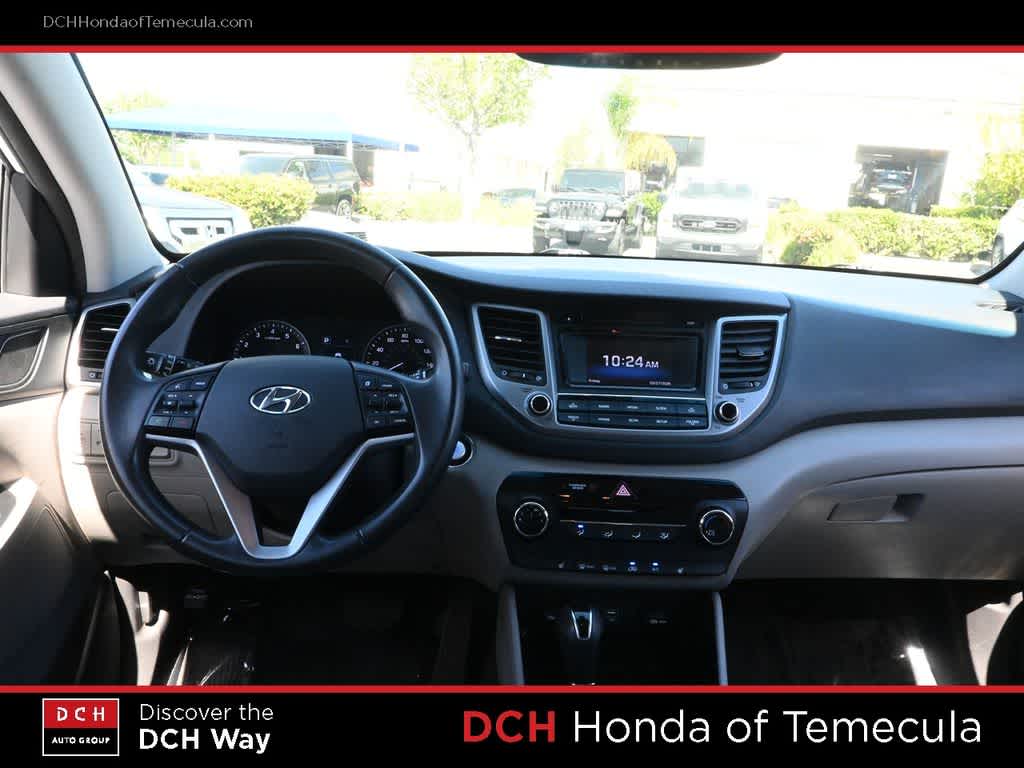 Thumbnail: 2017 Hyundai Tucson - 8