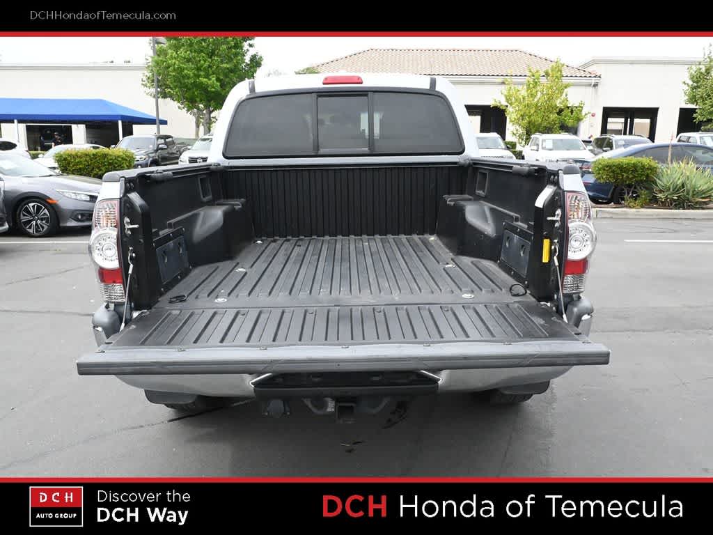 Thumbnail: 2010 Toyota Tacoma - 22