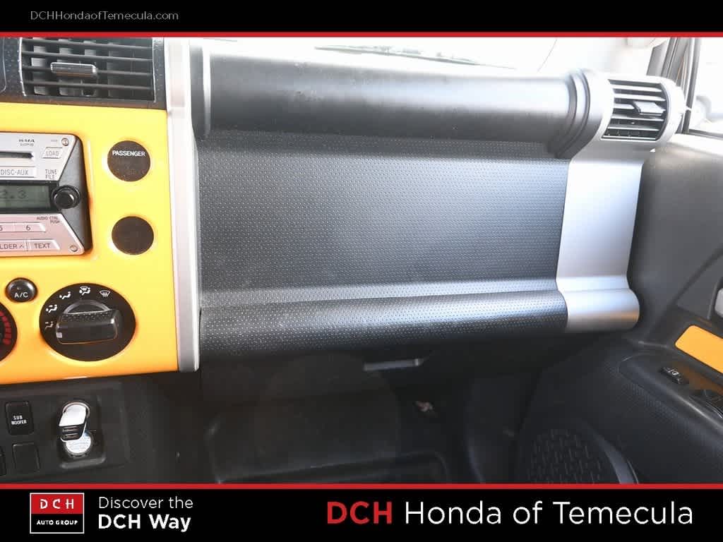 Thumbnail: 2008 Toyota FJ Cruiser - 12