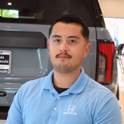 Staff member Alan Escalera from ID_eac64f