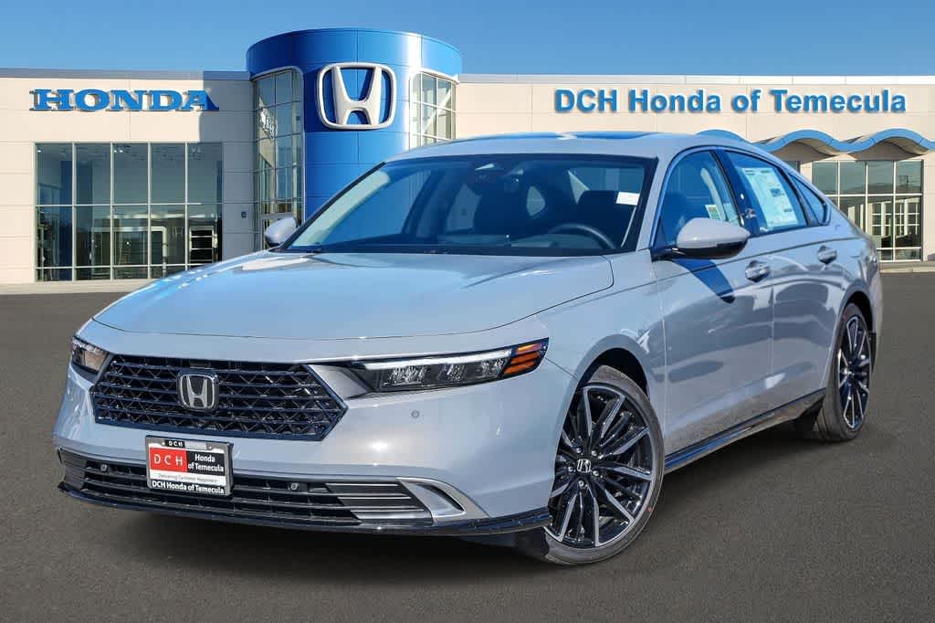 2026 Honda Accord Hybrid Touring — photo 1 of 24