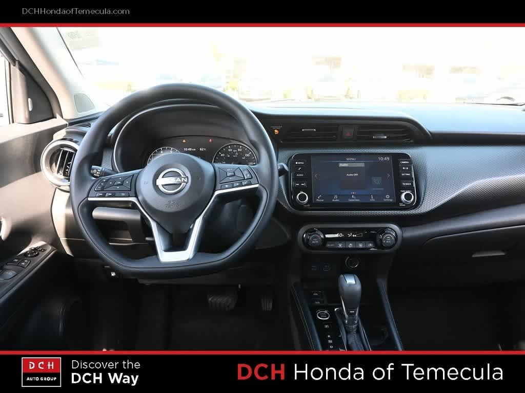 Thumbnail: 2022 Nissan Kicks - 8