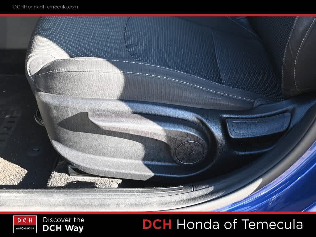 Thumbnail: 2019 Kia Forte - 16