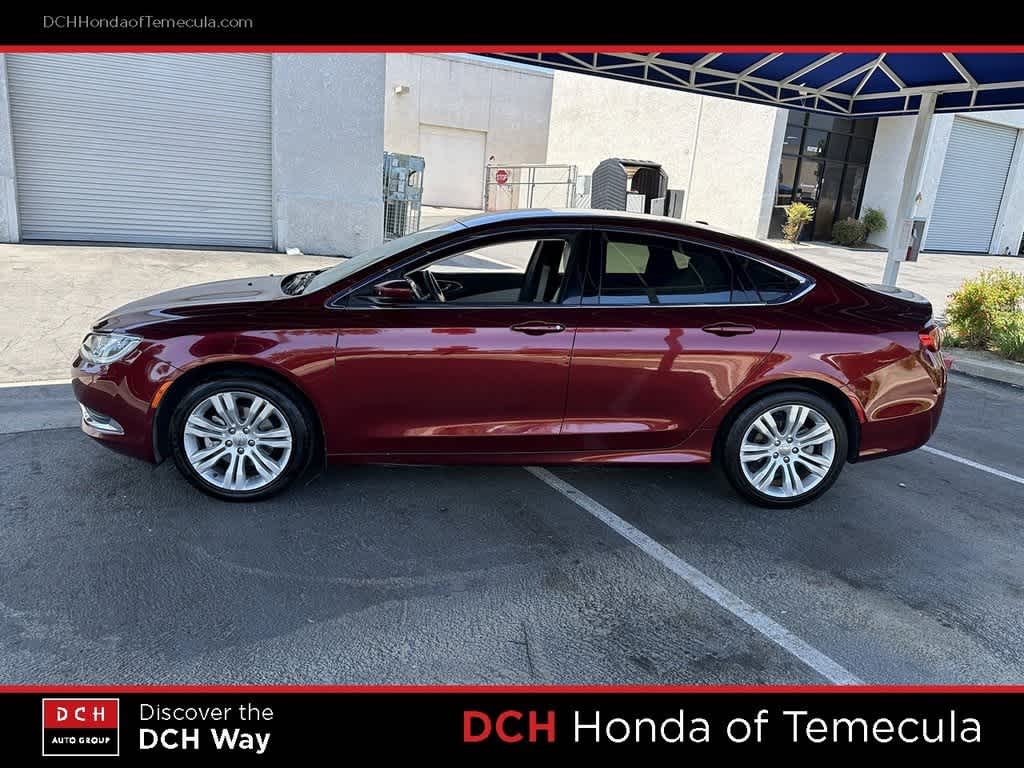 2015 Chrysler 200 Limited 4