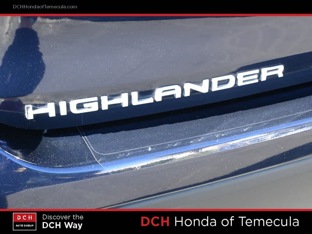Thumbnail: 2021 Toyota Highlander - 7