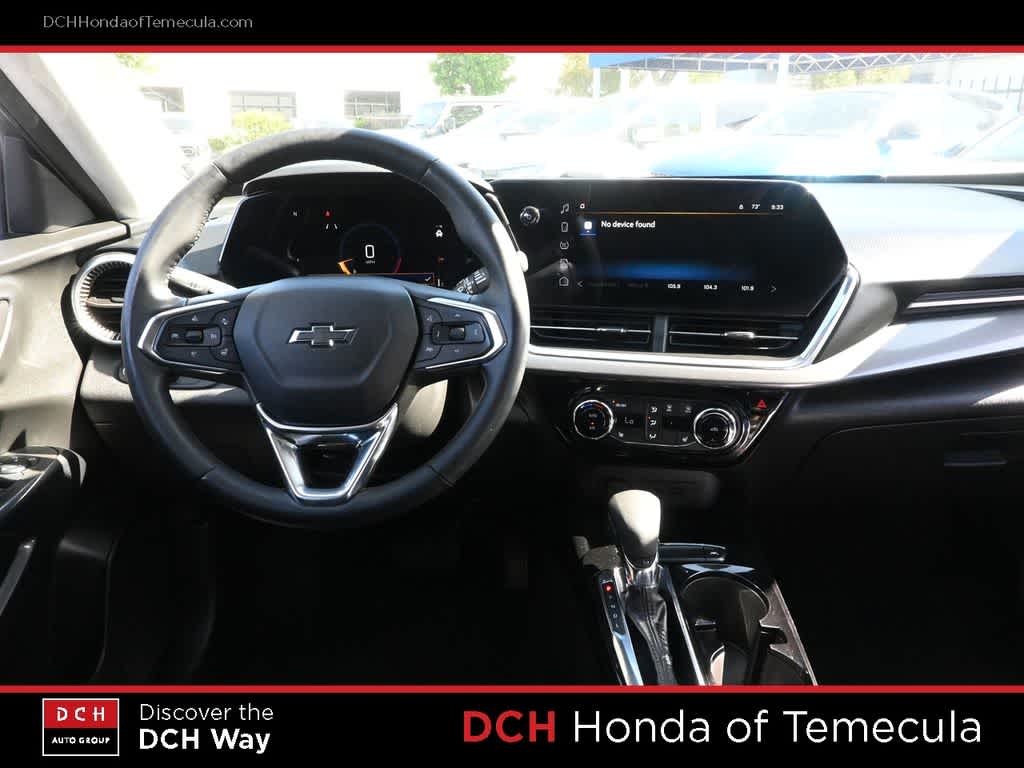 Thumbnail: 2024 Chevrolet Trax - 8