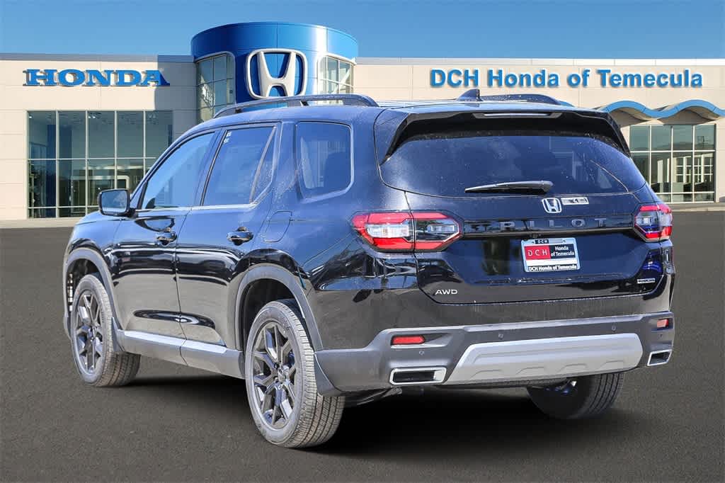 2025 Honda Pilot Touring 4