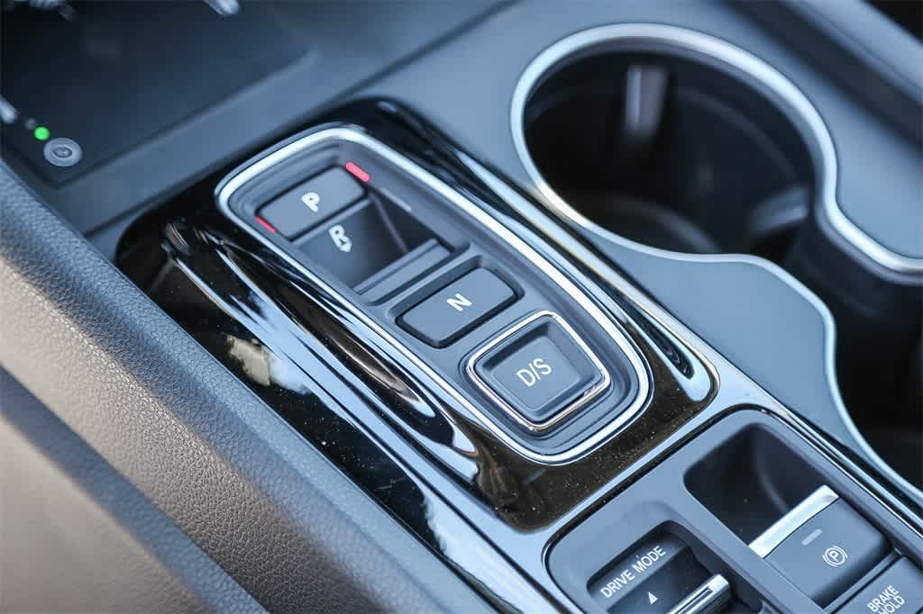 2025 Honda Pilot Touring 21