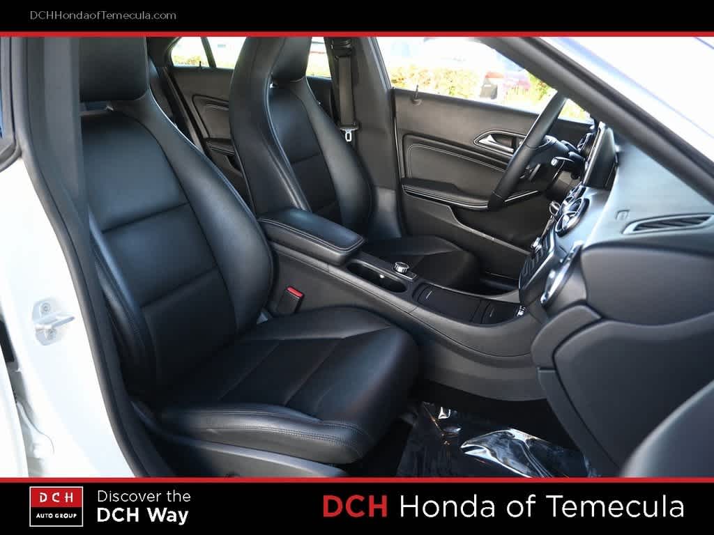 Thumbnail: 2014 Mercedes-Benz CLA - 21