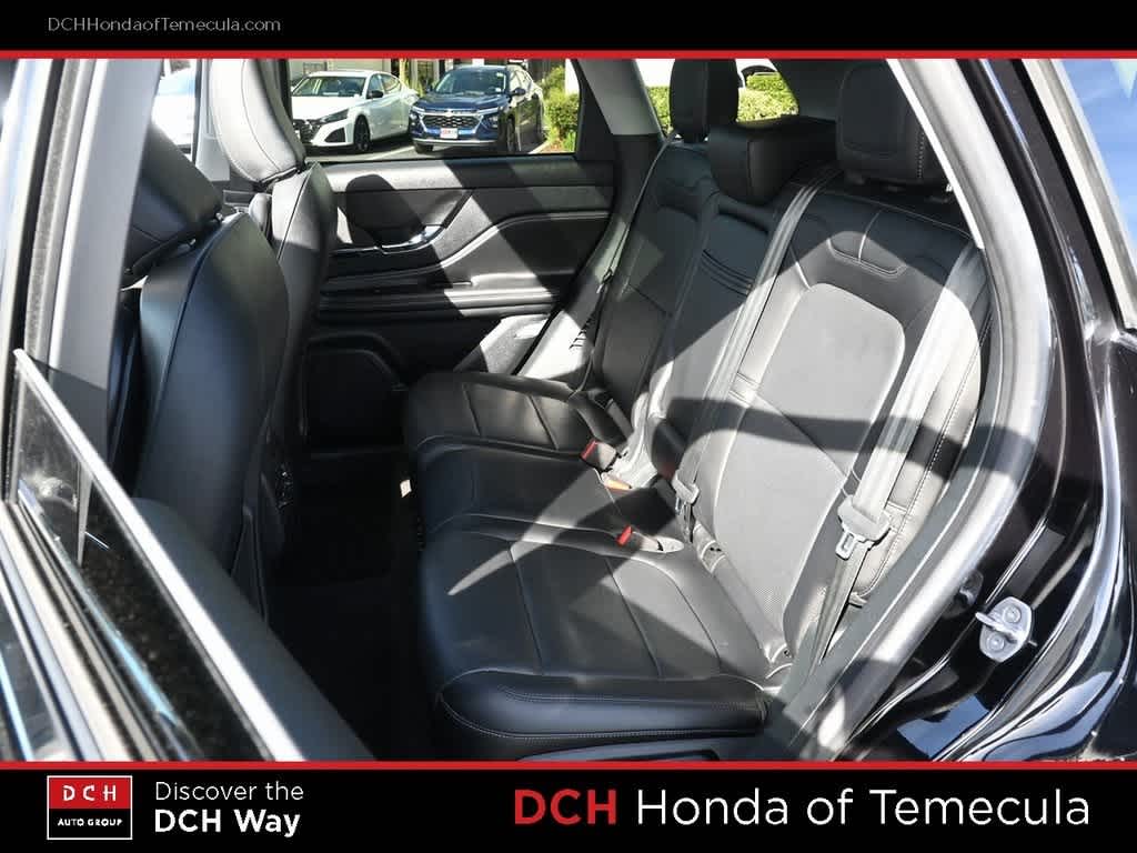 Thumbnail: 2021 Lincoln Corsair - 19