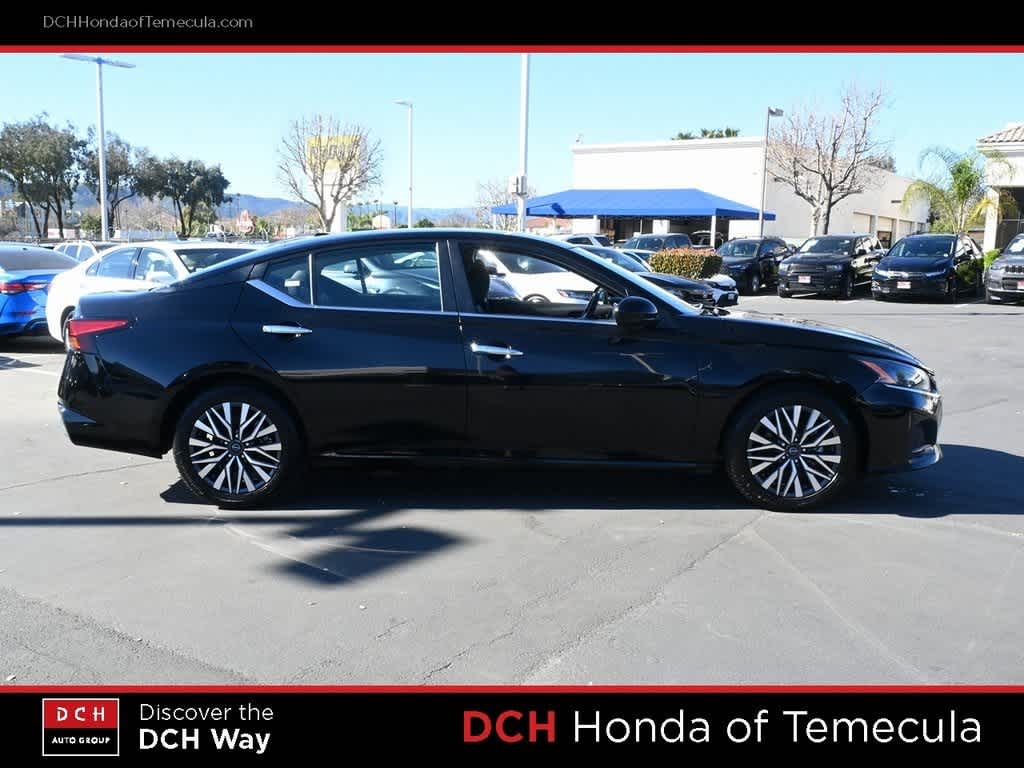 Thumbnail: 2023 Nissan Altima - 5