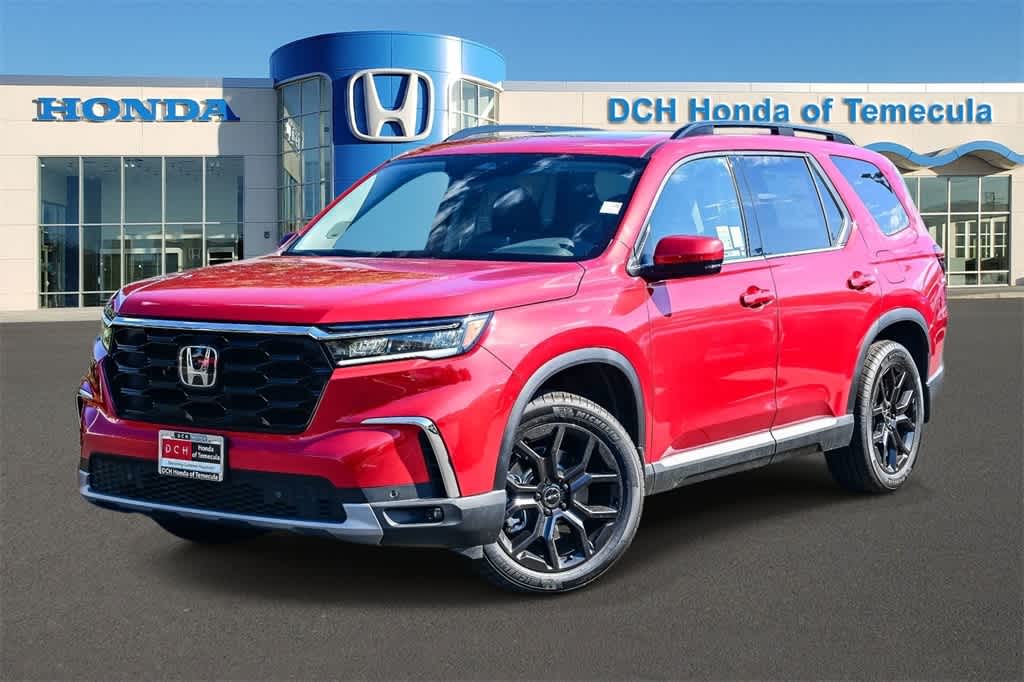 2025 Honda Pilot Touring's photo
