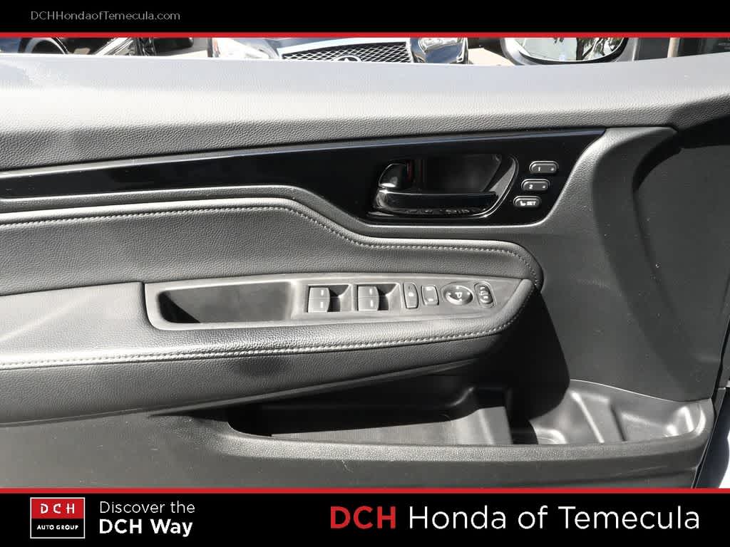 Thumbnail: 2023 Honda Odyssey - 16