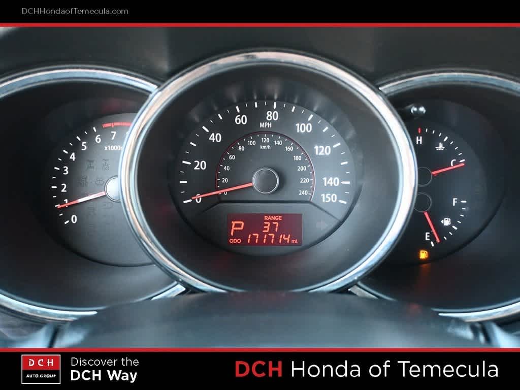 Thumbnail: 2012 Kia Sorento - 10