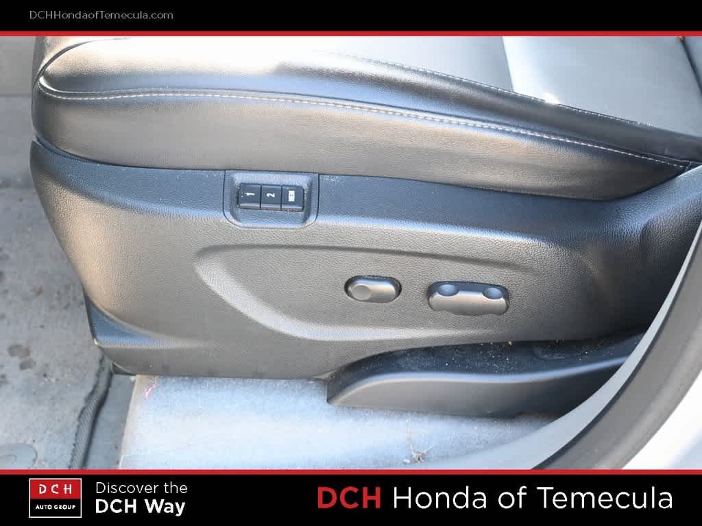 Thumbnail: 2016 Buick Encore - 16
