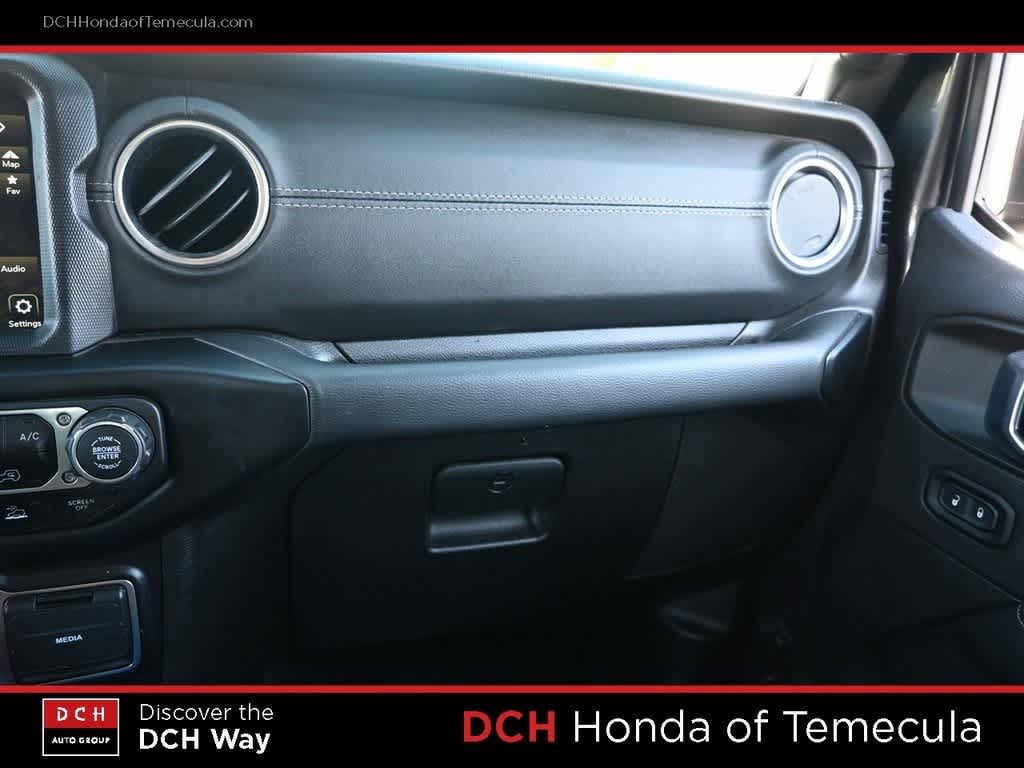 Thumbnail: 2021 Jeep Wrangler - 14