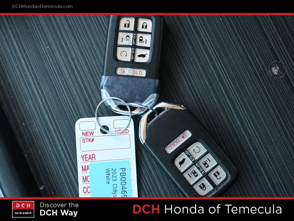 Thumbnail: 2023 Honda Odyssey - 14