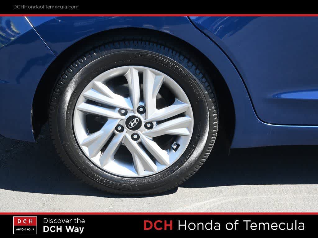 Thumbnail: 2020 Hyundai Elantra - 24