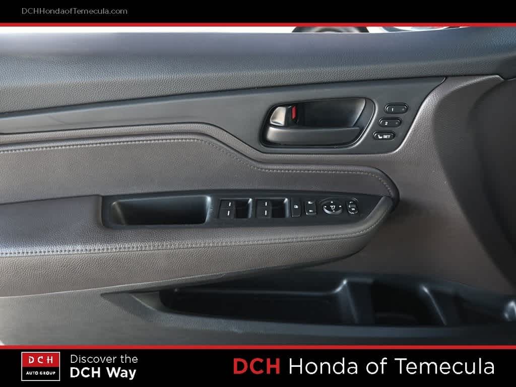 Thumbnail: 2020 Honda Odyssey - 16