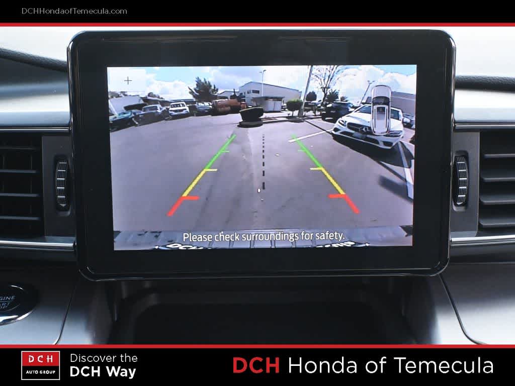 Thumbnail: 2022 Ford Explorer - 13