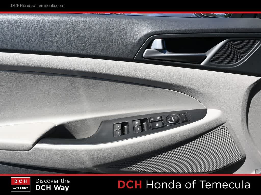 Thumbnail: 2017 Hyundai Tucson - 16