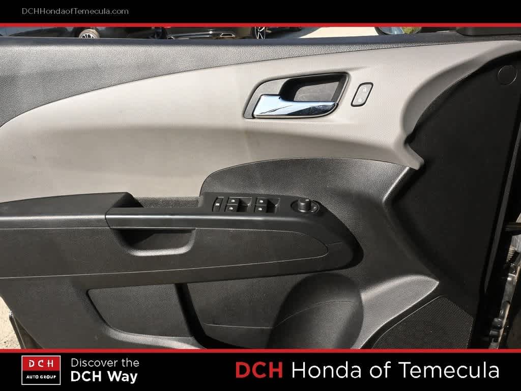 Thumbnail: 2016 Chevrolet Sonic - 15